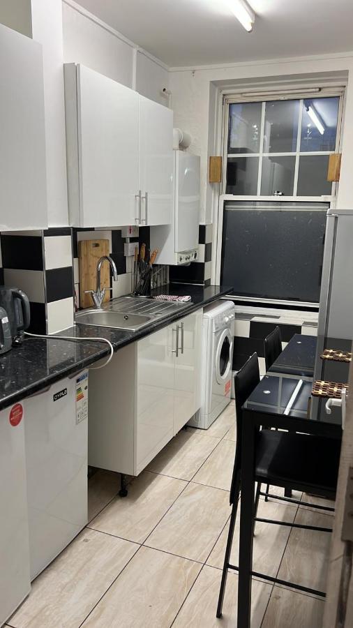 לונדון Shadwell Holiday Rooms מראה חיצוני תמונה