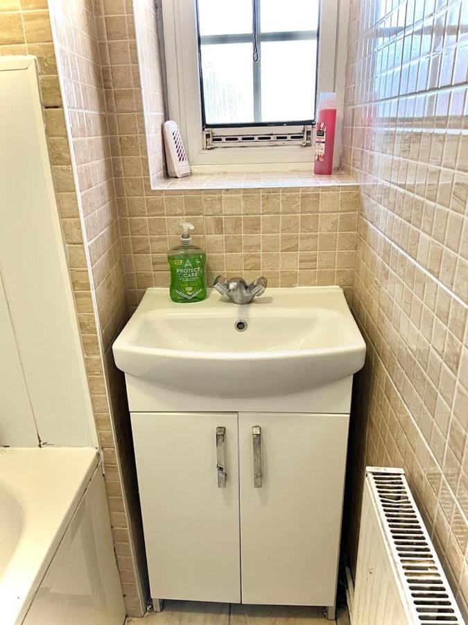 לונדון Shadwell Holiday Rooms מראה חיצוני תמונה